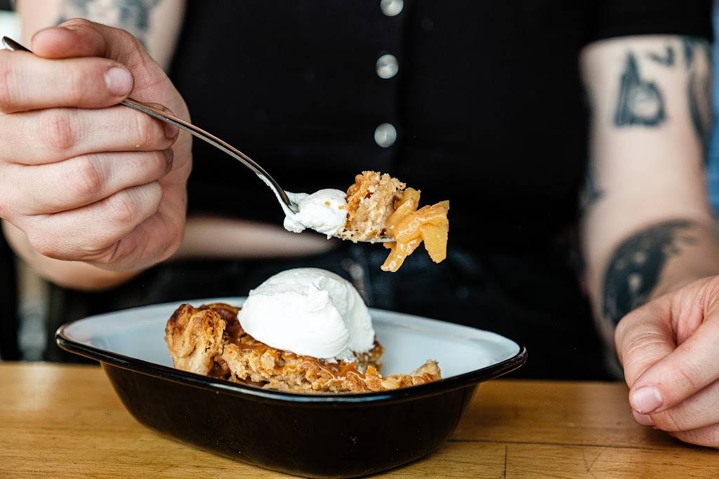 Pop Pie Co. Costa Mesa | restaurant | 270 E 17th St #17, Costa Mesa, CA 92627, USA | 9495243015 OR +1 949-524-3015