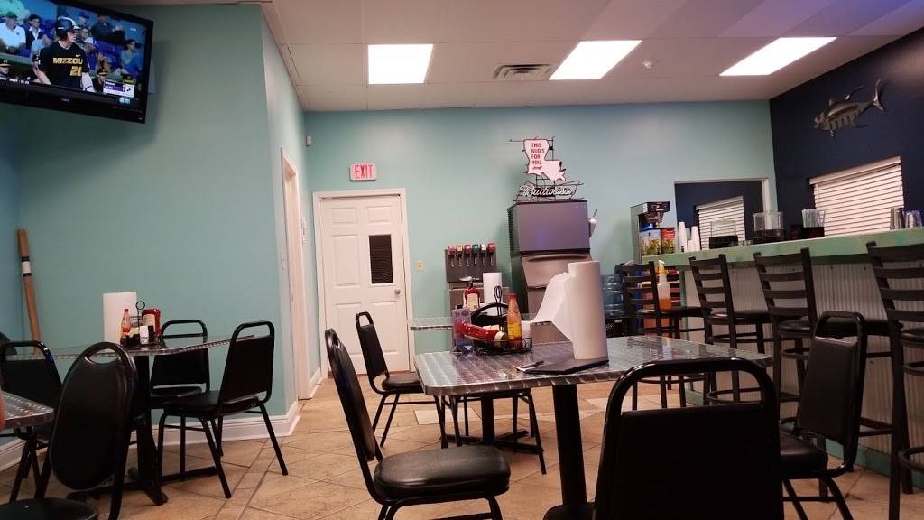 Lesters Seafood | restaurant | 5192, 38270-38360 Pine St, Pearl River, LA 70452, USA | 9852509944 OR +1 985-250-9944