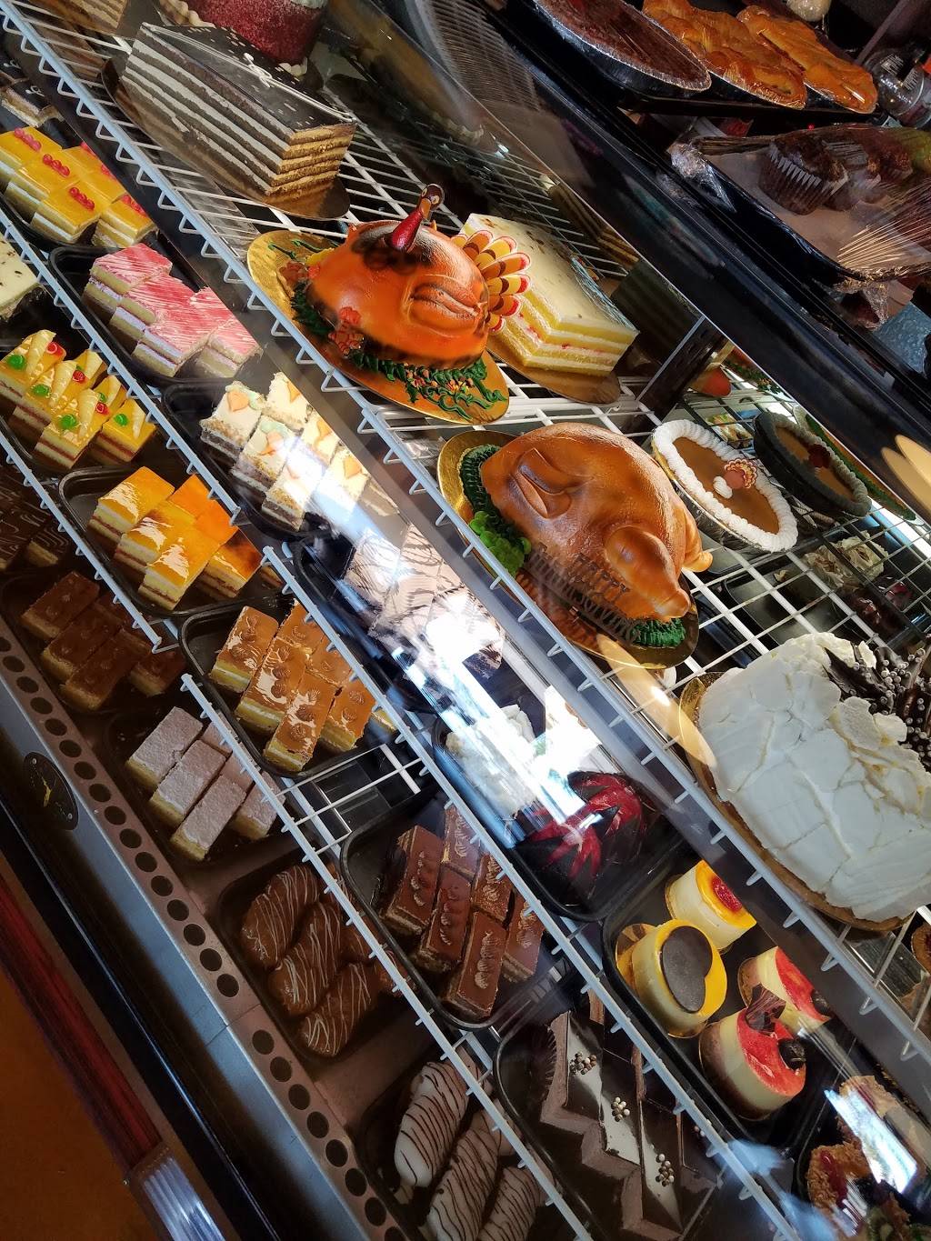Pinecrest Bakery - Bird Road West | bakery | 11375 SW 40th St, Miami, FL 33165, USA | 3052289222 OR +1 305-228-9222