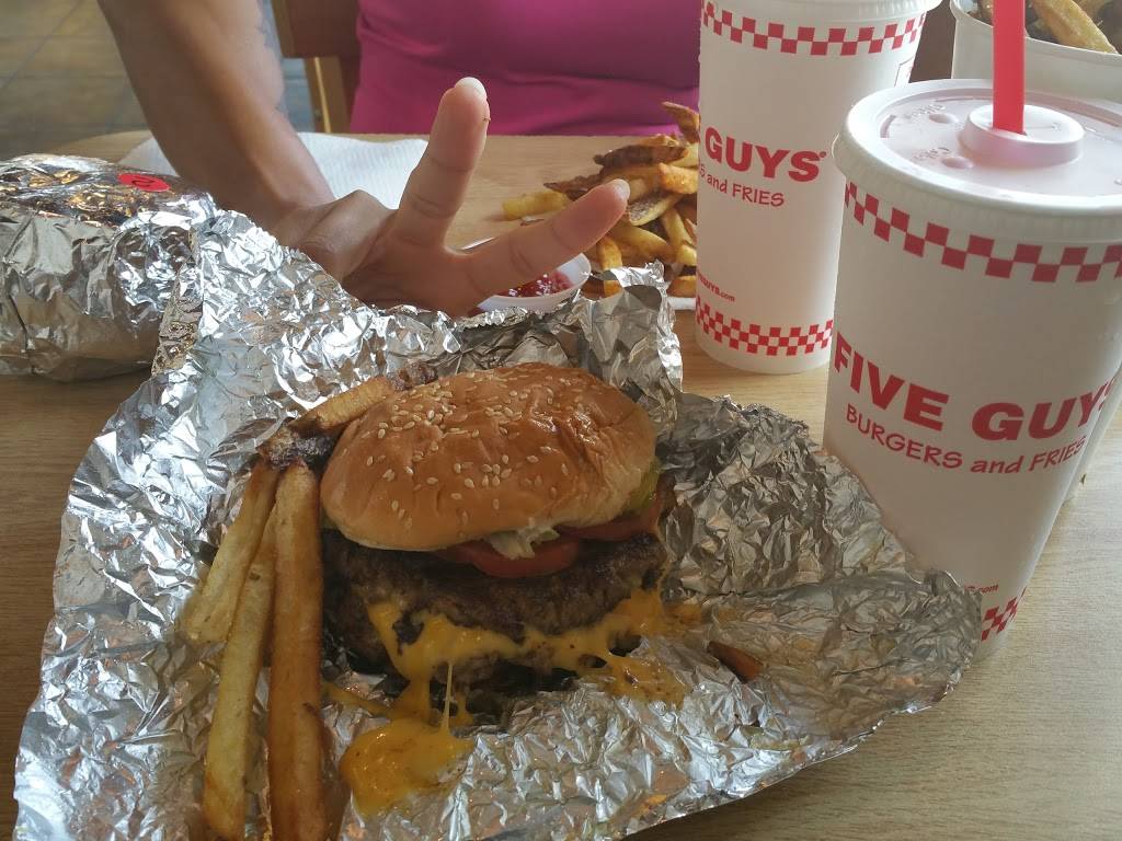 Five Guys | meal takeaway | 45250-B Worth Ave, California, MD 20619, USA | 3018636111 OR +1 301-863-6111