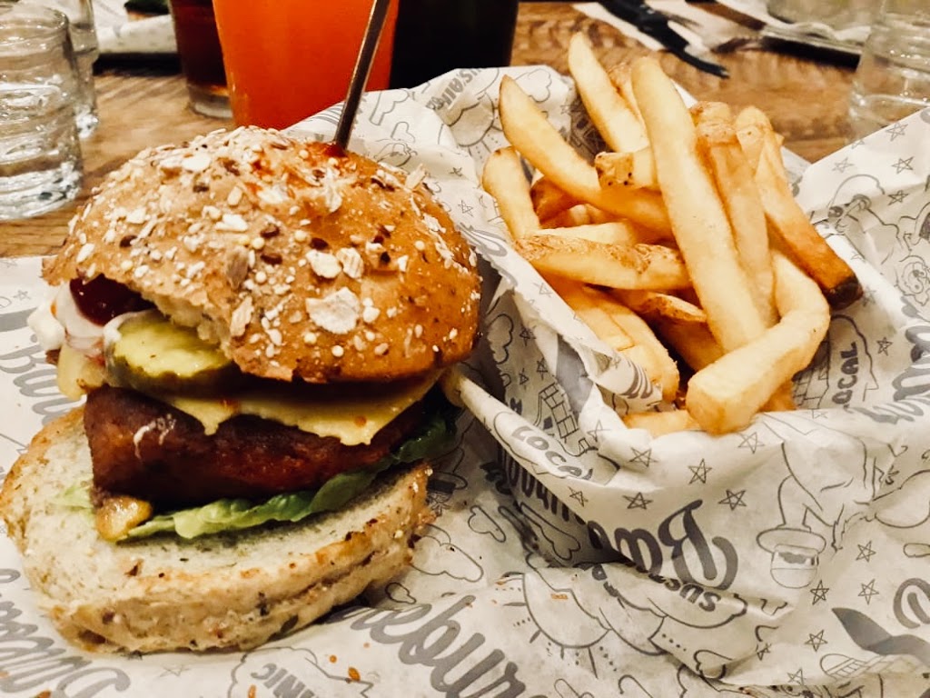 Bareburger | restaurant | 1109 Walnut St, Philadelphia, PA 19101, USA | 2156272273 OR +1 215-627-2273