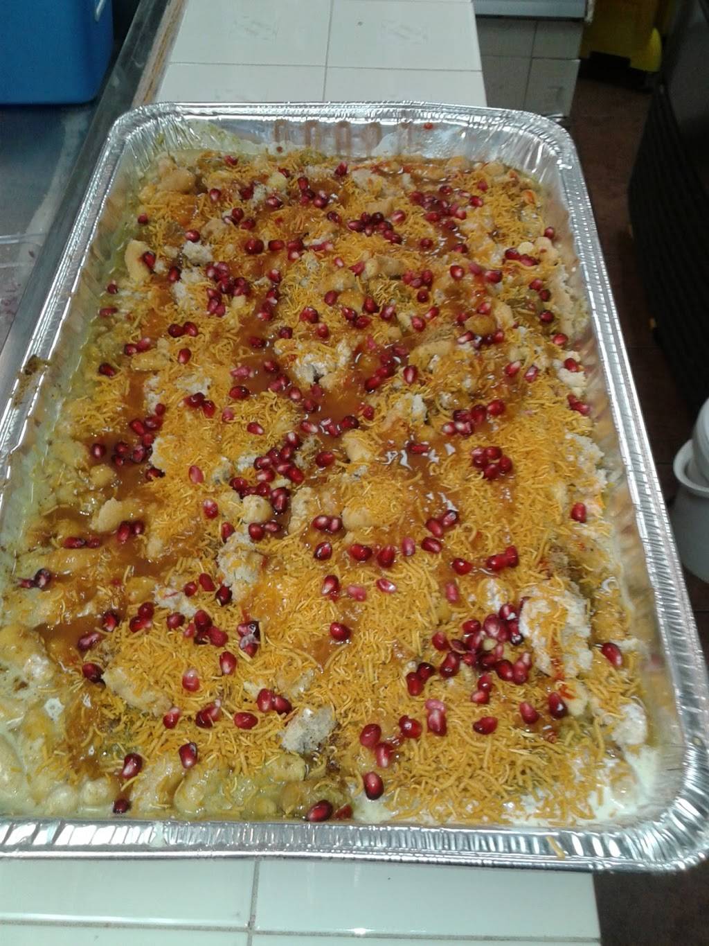 Royal Fresh chaats and juices. LAHORI TASTE | restaurant | 6750 Winston Churchill Blvd, Mississauga, ON L5N 2S6, Canada | 6475459970 OR +1 647-545-9970