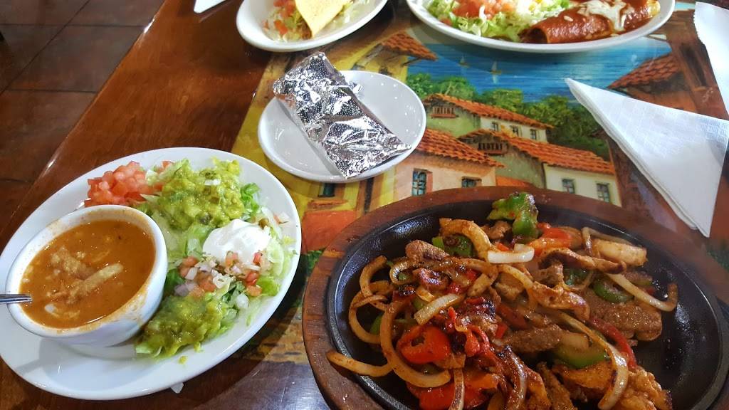 Las Cazuelas Mexican Grill | restaurant | 1122B Manhattan Blvd, Harvey, LA 70058, USA | 5042675430 OR +1 504-267-5430