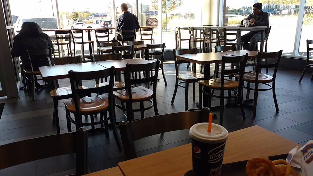 Harveys | restaurant | 7885 McLeod Rd, Niagara Falls, ON L2H 2Y6, Canada | 9053538879 OR +1 905-353-8879