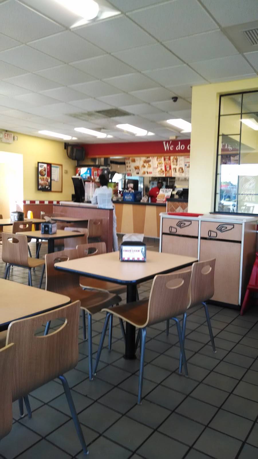 KFC | restaurant | 3995 S 3rd St, Memphis, TN 38109, USA | 9017896247 OR +1 901-789-6247