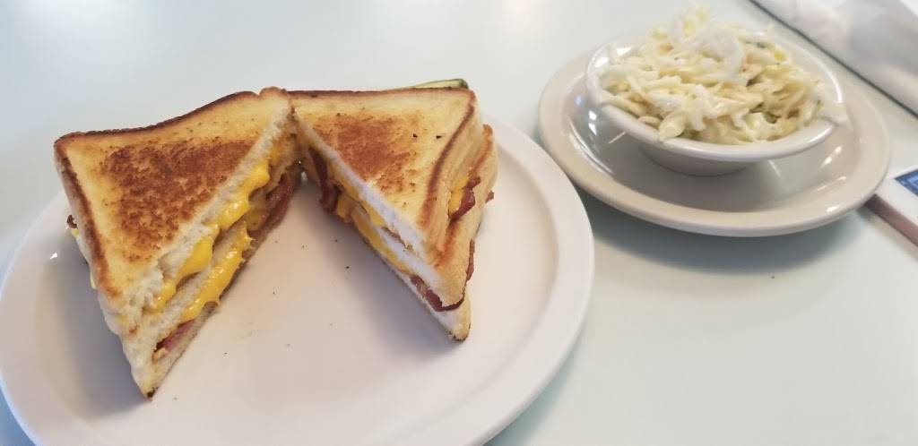 Truck Stop Family Restaurant | restaurant | Wellington County Rd 109, Palmerston, ON N0G 2P0, Canada | 5193432378 OR +1 519-343-2378