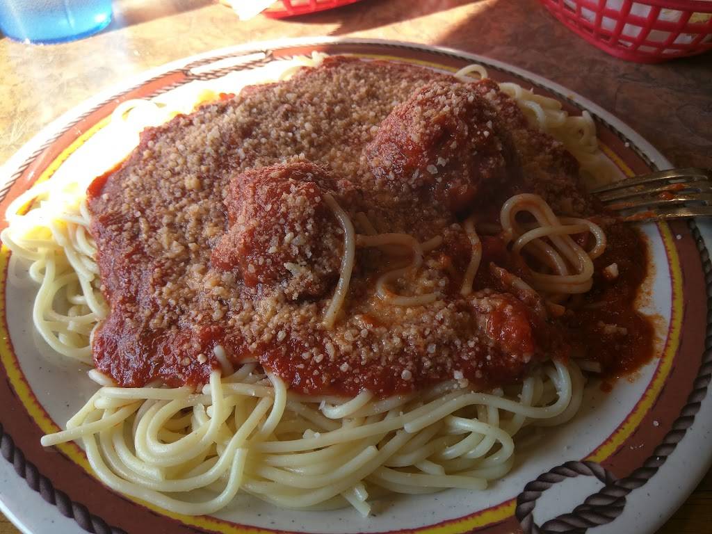 Marias Pizza | restaurant | 134 S Main St, Oregon, WI 53575, USA | 6088355455 OR +1 608-835-5455