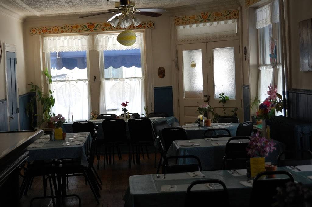 Deitsch Eck Restaurant | restaurant | 87 Penn St, Lenhartsville, PA 19534, USA | 6105628520 OR +1 610-562-8520