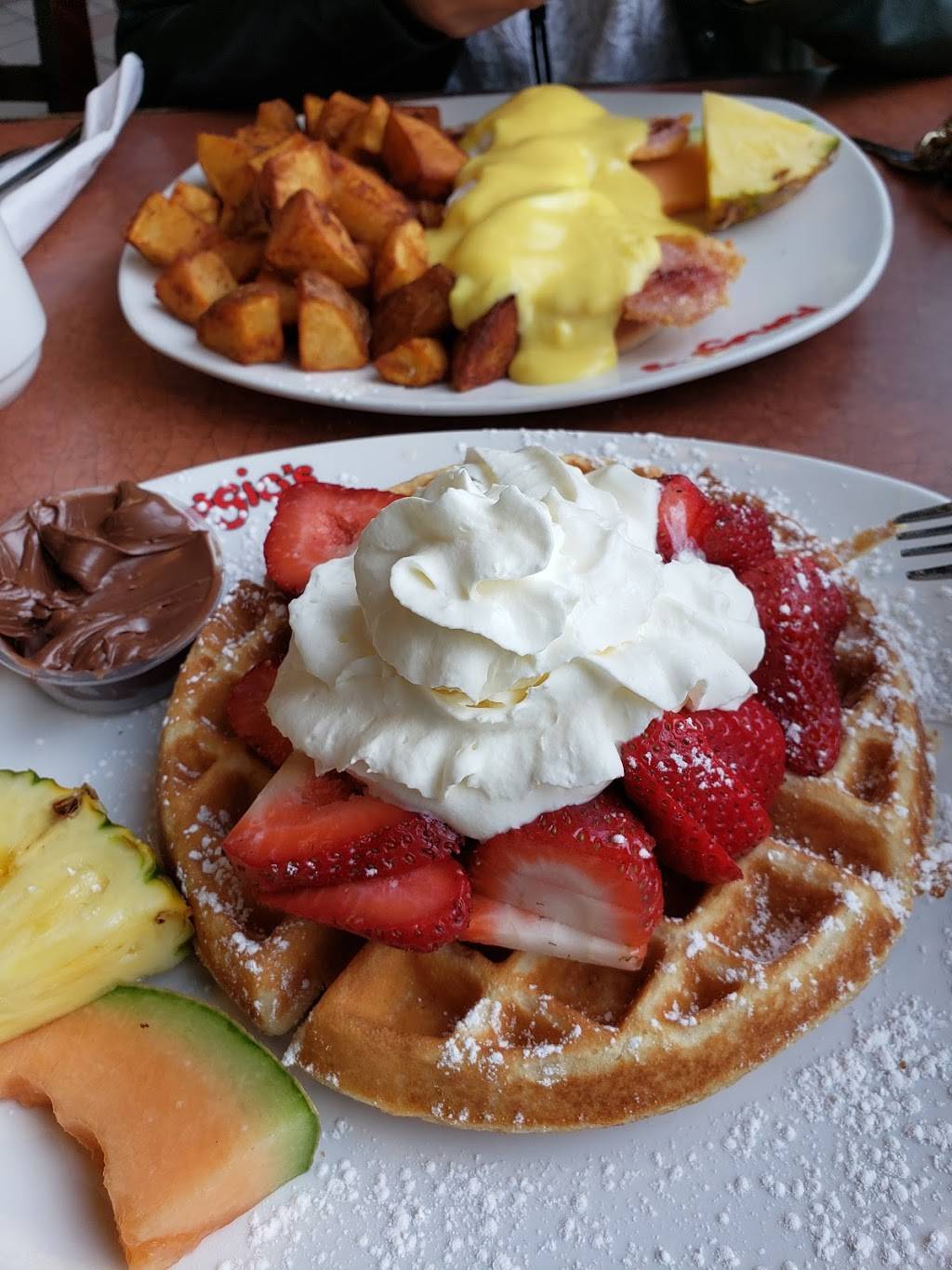 Panagios | restaurant | 1928 McCowan Rd, Scarborough, ON M1S 4K1, Canada | 4162932444 OR +1 416-293-2444