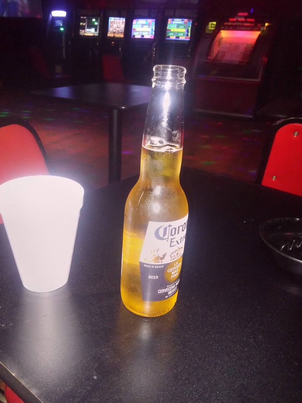 Lascuezas De Bellamar Llc | restaurant | 2725 W 3rd Ct, Hialeah, FL 33010, USA | 3058859003 OR +1 305-885-9003