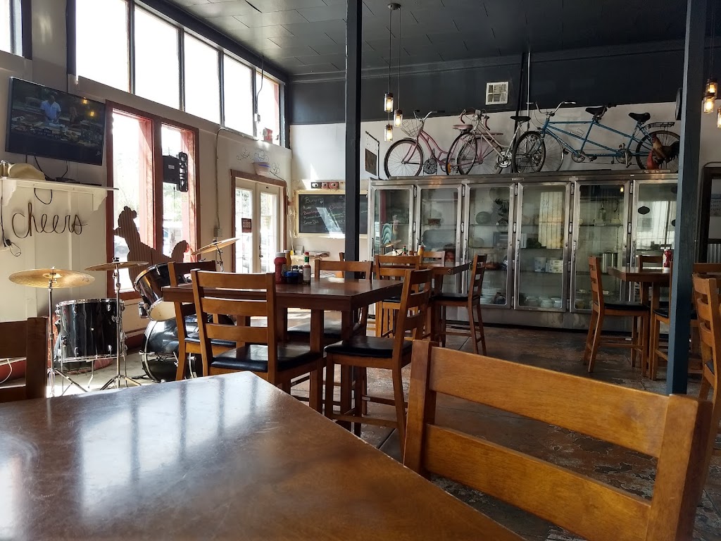 The Copper Hen | restaurant | 157 W Cedar St, Globe, AZ 85501, USA | 9284731207 OR +1 928-473-1207