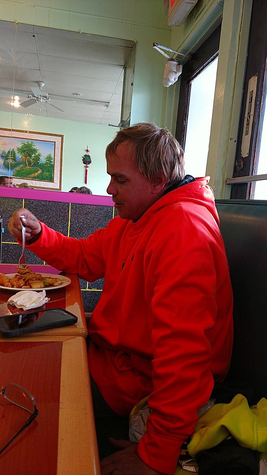 Golden China Restaurant | restaurant | 102 E High St, Hicksville, OH 43526, USA | 4195421688 OR +1 419-542-1688