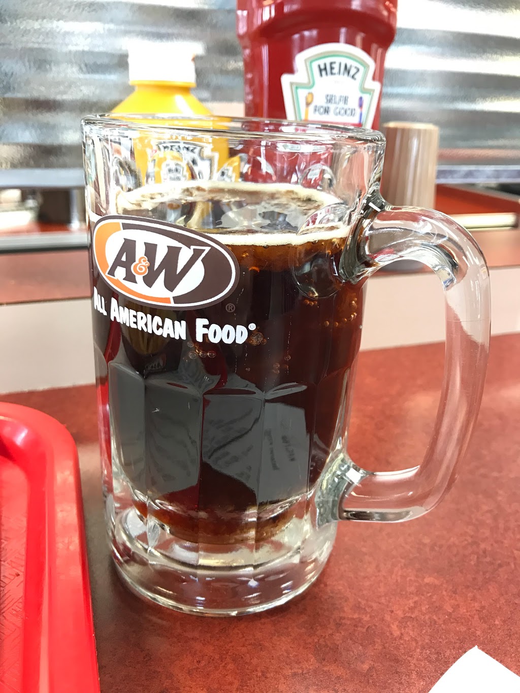 A&W Restaurant | restaurant | 3401 E 10th St, Sioux Falls, SD 57103, USA | 6053361710 OR +1 605-336-1710