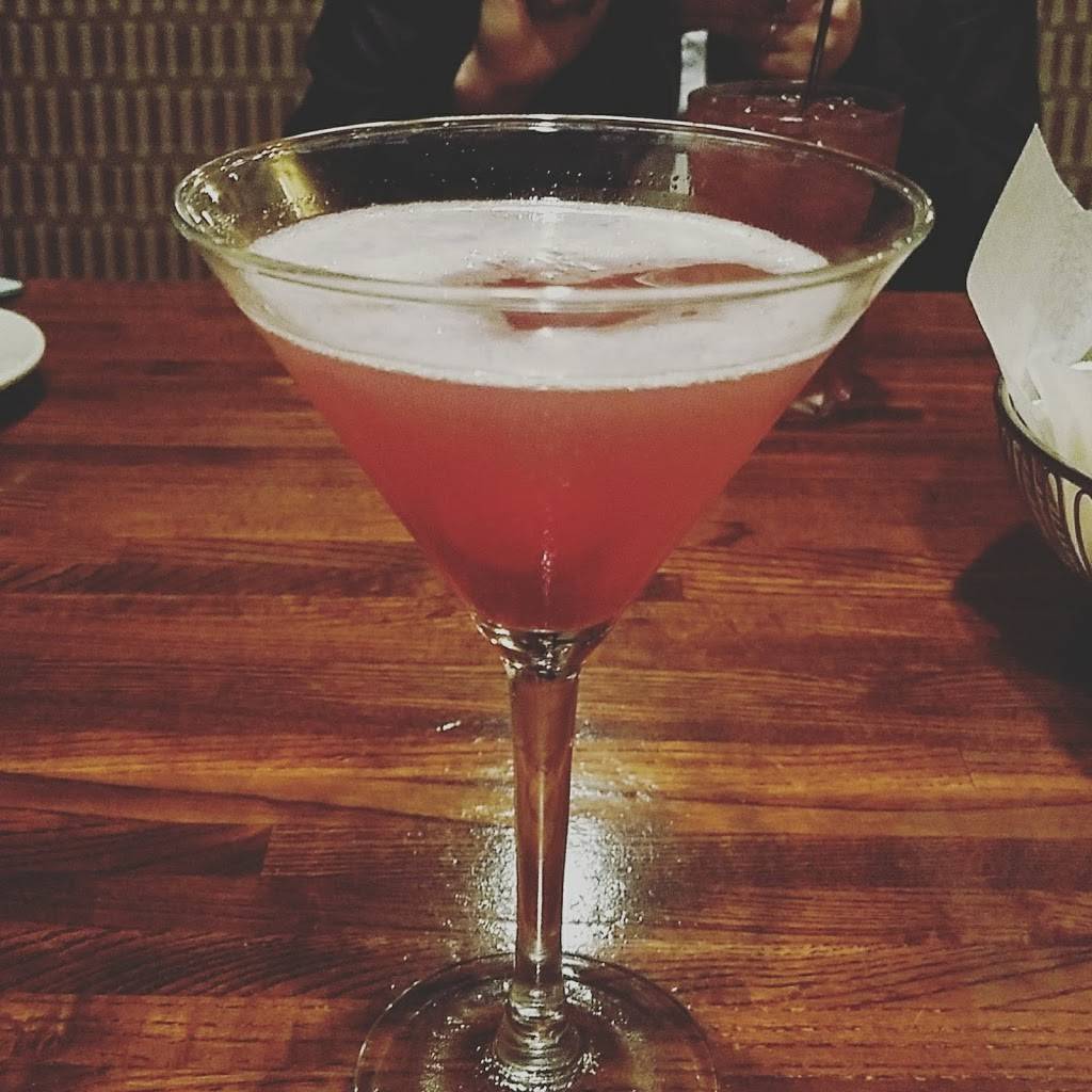 The Lodge on 64 | restaurant | 41W379 IL-64, St. Charles, IL 60175, USA | 6304438000 OR +1 630-443-8000