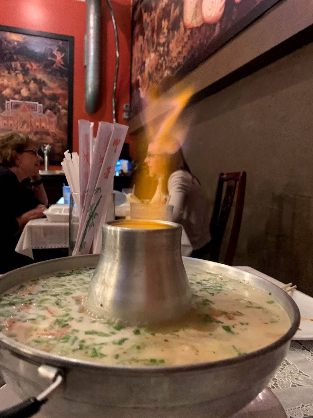 Chims Thai Kitchen @Down Town | restaurant | 7 S 10th St, Columbia, MO 65201, USA | 5092953810 OR +1 509-295-3810