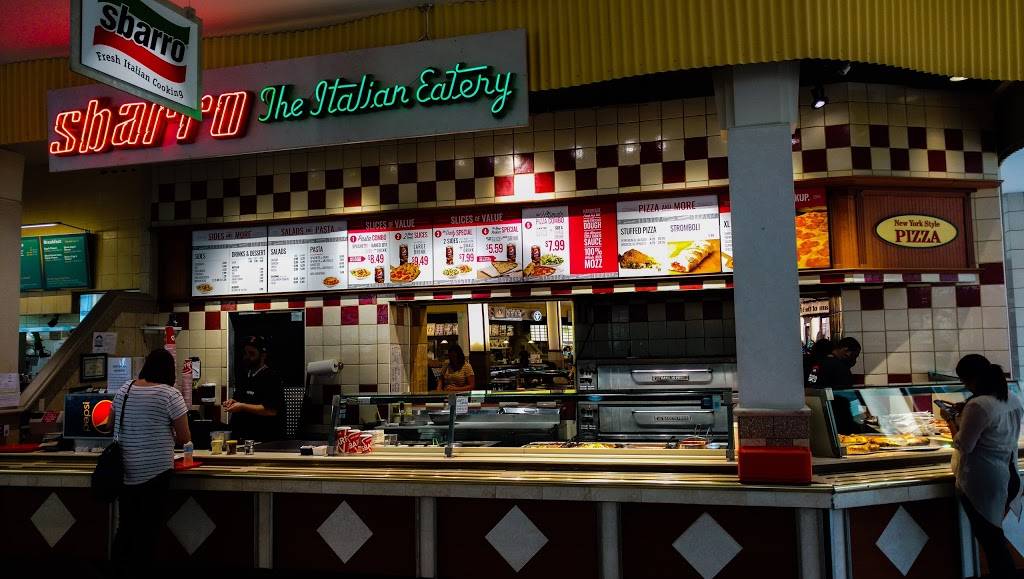 Sbarro | restaurant | 266 St Clair Square, Caseyville, IL 62232, USA | 6186321880 OR +1 618-632-1880