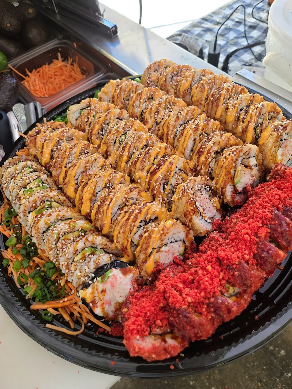 Miguels mariscos y sushi | restaurant | 5250 York Blvd, Los Angeles, CA 90042, USA | 3239163443 OR +1 323-916-3443