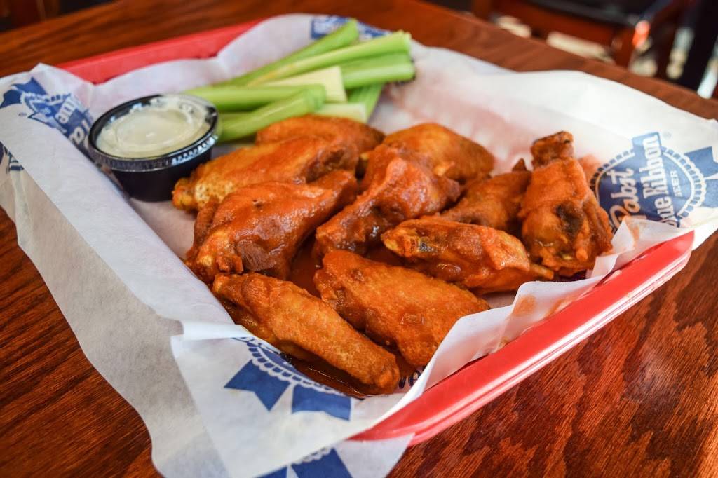 Moes & Joes | restaurant | 1033 North Highland Avenue Northeast, Atlanta, GA 30306, USA | 4048736090 OR +1 404-873-6090