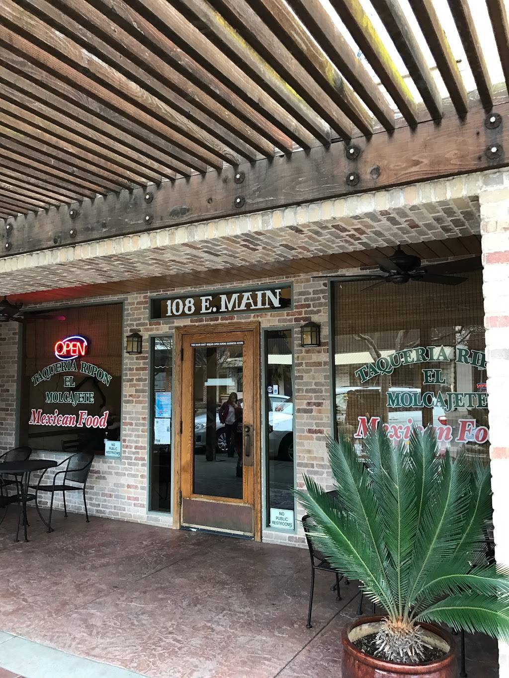 Taqueria Ripon El Molcajete | restaurant | 108 E Main St, Ripon, CA 95366, USA | 2095996989 OR +1 209-599-6989
