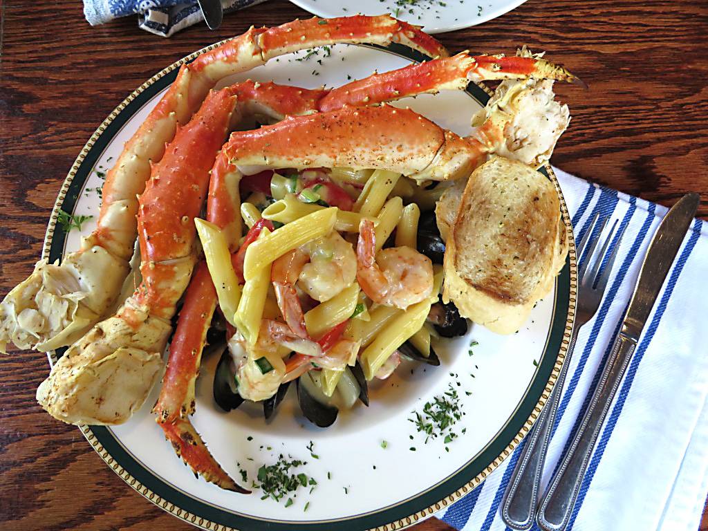 Irelands Four Provinces | restaurant | 105 W Broad St, Falls Church, VA 22046, USA | 7035348999 OR +1 703-534-8999