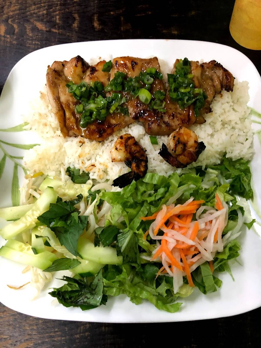 Pho 99 Vietnamese Noodle House | restaurant | 9828 15th Ave SW, Seattle, WA 98106, USA | 2067624699 OR +1 206-762-4699