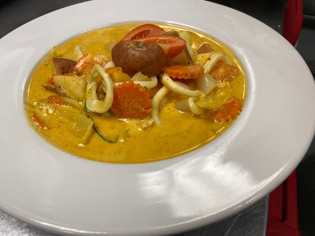 Royal Thai and Sushi | restaurant | 2020 W Pensacola St Space 150, Tallahassee, FL 32304, USA | 8505366483 OR +1 850-536-6483