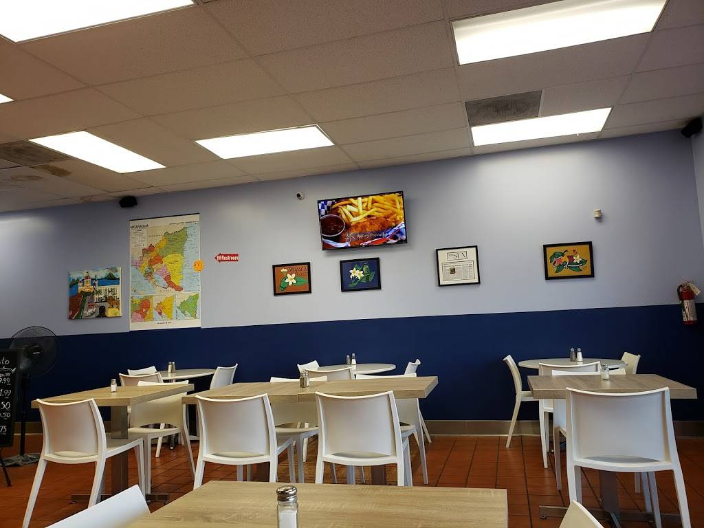 Daysis Gusto | restaurant | 625 S Riverside Ave I, Rialto, CA 92376, USA | 9099905758 OR +1 909-990-5758