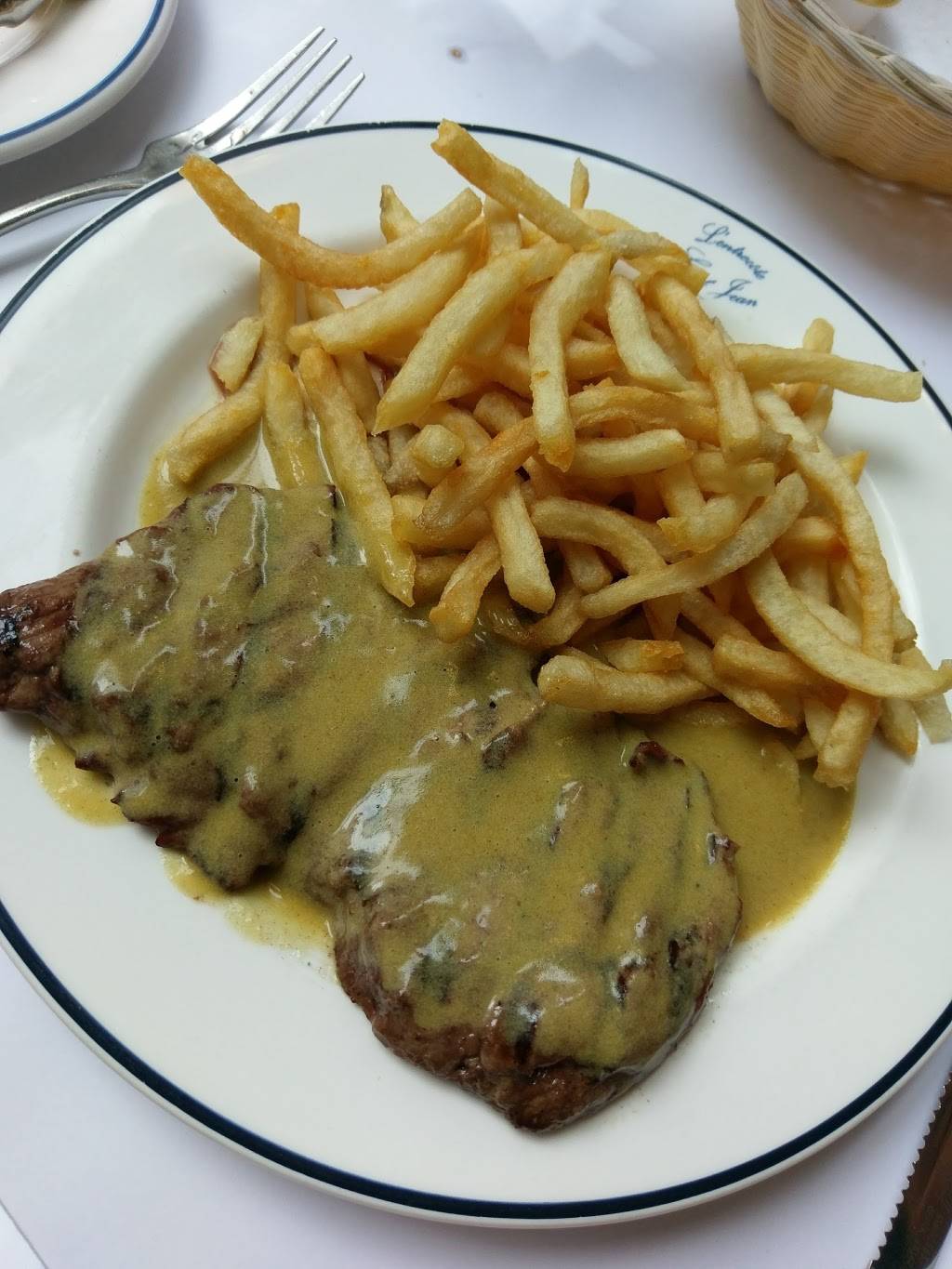 LEntrecôte Saint-Jean | restaurant | 2022 Rue Peel, Montréal, QC H3A 2W5, Canada | 5142816492 OR +1 514-281-6492