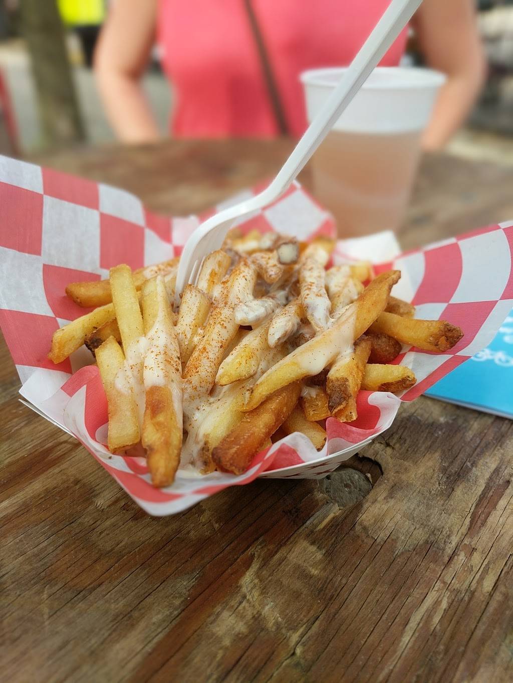 Happy Lobster Food Truck | restaurant | 2300 S Throop St, Chicago, IL 60608, USA | 3124850342 OR +1 312-485-0342