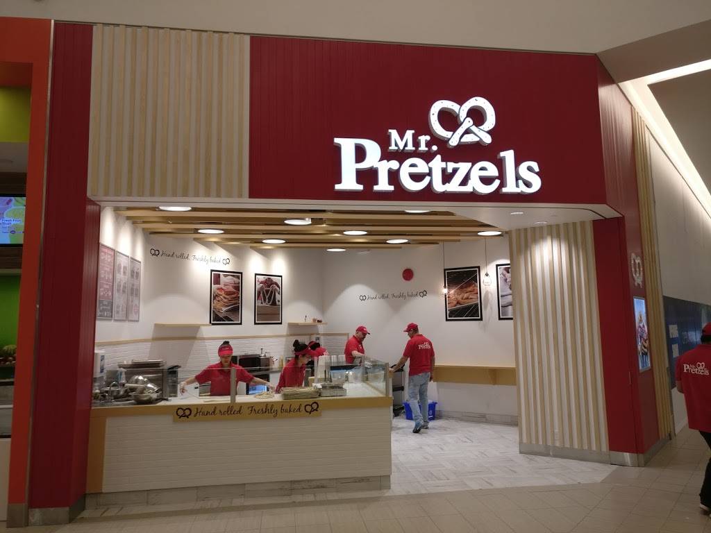 Mr.Pretzels | restaurant | 500 King St N, Waterloo, ON N2J 4C6, Canada | 5198842767 OR +1 519-884-2767