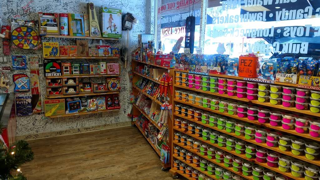 Candy Kitchen | restaurant | 311 Gulf Blvd #4, Indian Rocks Beach, FL 33785, USA | 7272400683 OR +1 727-240-0683