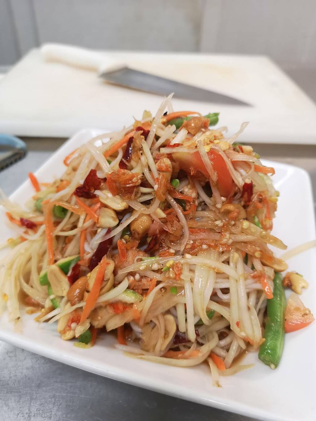 Thai House | restaurant | 200 W Hwy 12, Valley Springs, CA 95252, USA | 2097728549 OR +1 209-772-8549