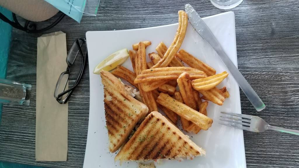 Bar fly | restaurant | 100 Main St #101, Safety Harbor, FL 34695, USA | 7274004790 OR +1 727-400-4790