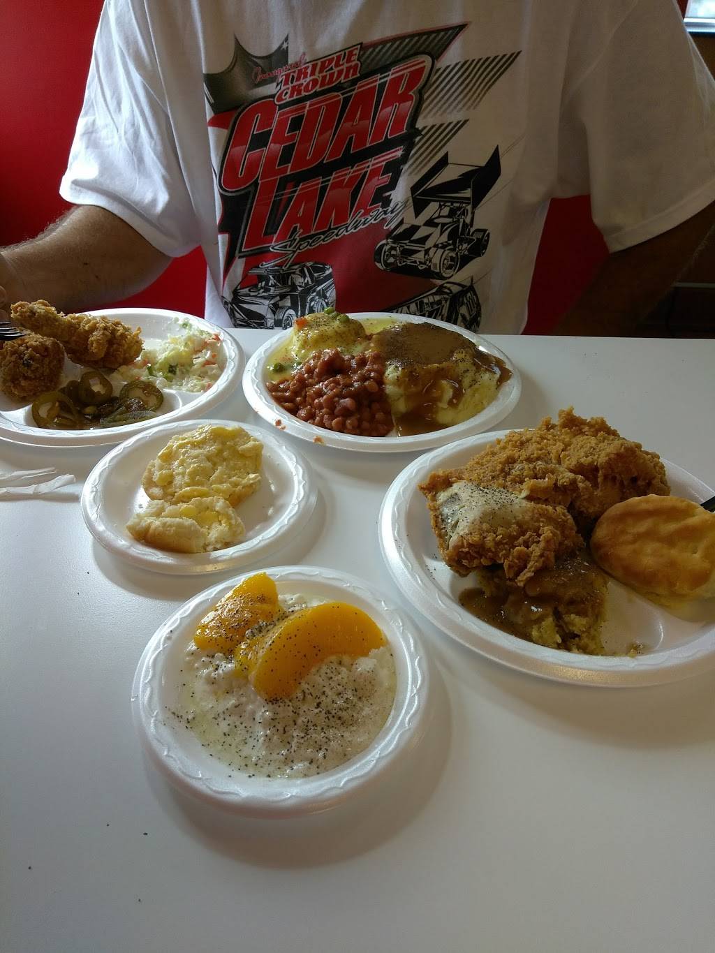 KFC | restaurant | 1201 Coulee Rd, Hudson, WI 54016, USA | 7153869226 OR +1 715-386-9226