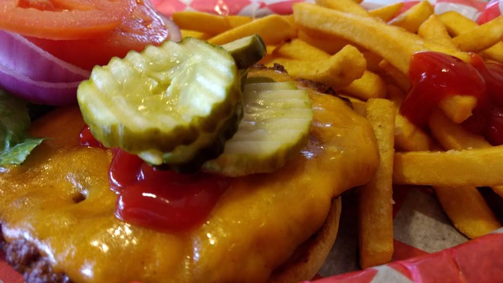 Build A Burger | restaurant | 3811 Green Hills Village Dr, Nashville, TN 37215, USA | 6152928685 OR +1 615-292-8685