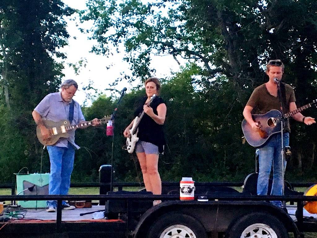 Three Acres Food Truck Park | restaurant | 10648 FM1764, Santa Fe, TX 77510, USA | 2819109817 OR +1 281-910-9817