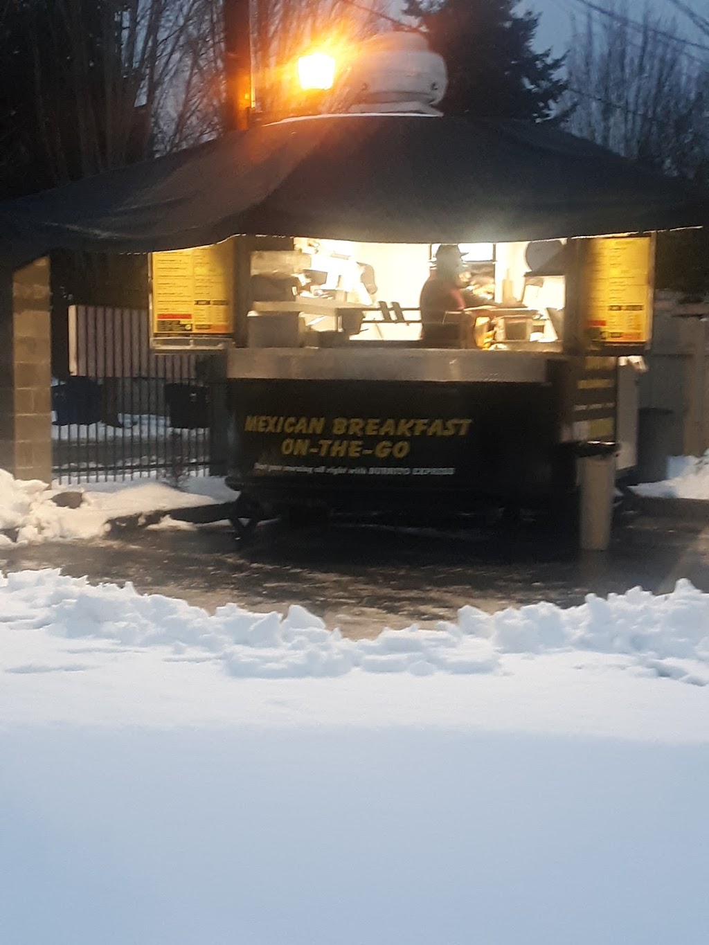 Burrito Express | restaurant | 1252 S Cloverdale St, Seattle, WA 98108, USA | 2068514027 OR +1 206-851-4027