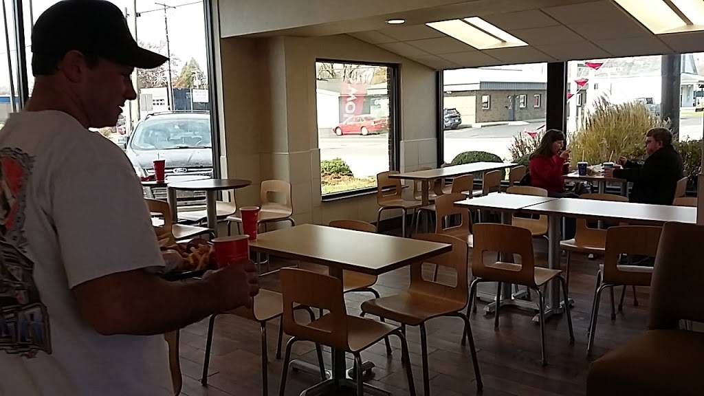 Wendys | restaurant | 1207 W Broadway St, Princeton, IN 47670, USA | 8123866431 OR +1 812-386-6431