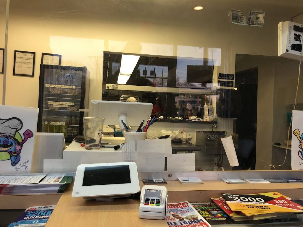 Los Chapos | restaurant | 17805 W Seven Mile Rd, Detroit, MI 48235, USA | 3136939699 OR +1 313-693-9699