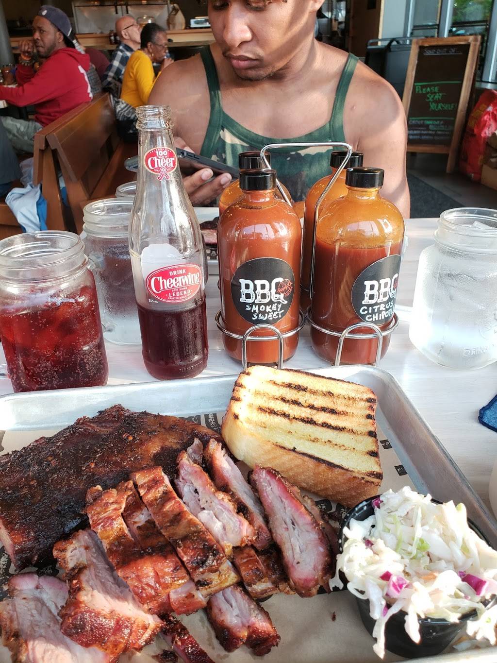 BBQ Supply Co. | restaurant | 1301 E 53rd St, Chicago, IL 60615, USA | 8722443913 OR +1 872-244-3913