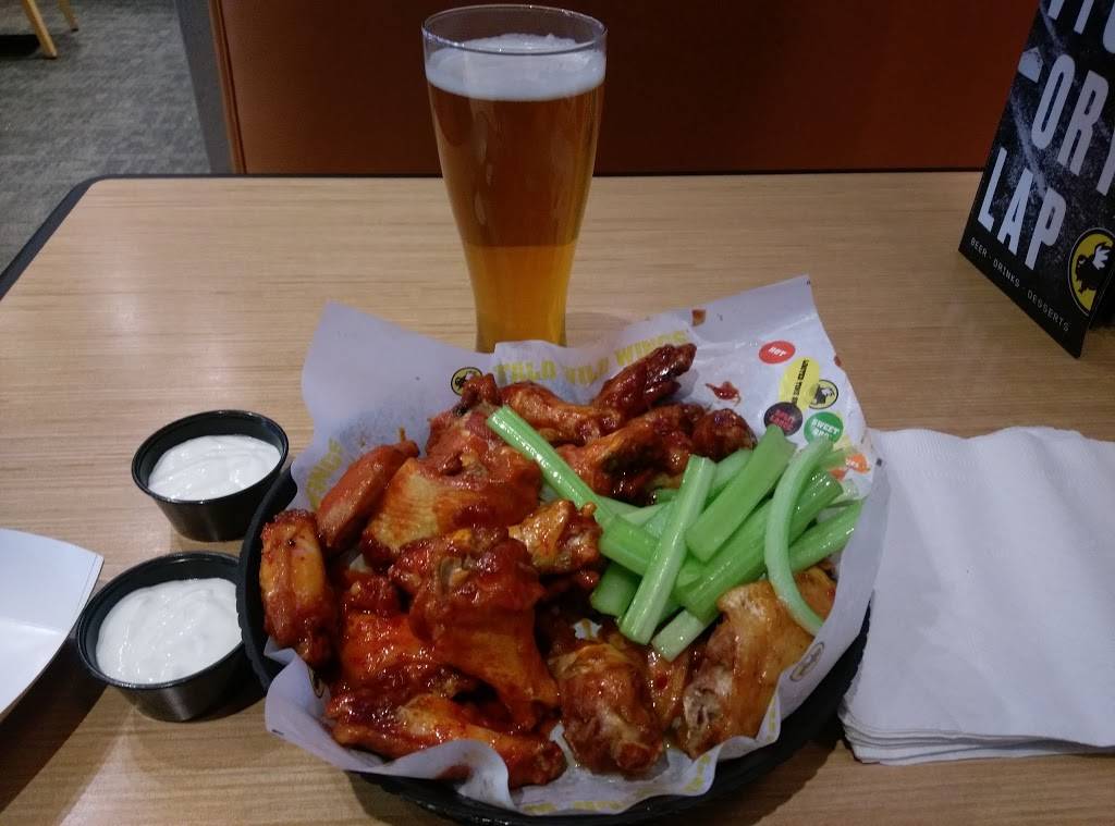 Buffalo Wild Wings | restaurant | 2942 Carlson Dr, Hammond, IN 46323, USA | 2198442600 OR +1 219-844-2600