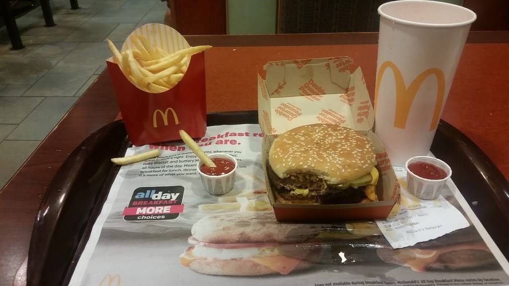 McDonalds | cafe | 5440 Dyer St, El Paso, TX 79904, USA | 9155658576 OR +1 915-565-8576