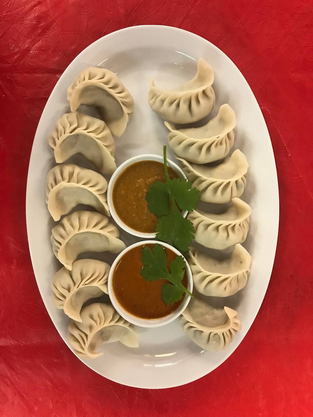 MoMo Hut | restaurant | 475 Sumner Ave, Springfield, MA 01108, USA | 4133639893 OR +1 413-363-9893