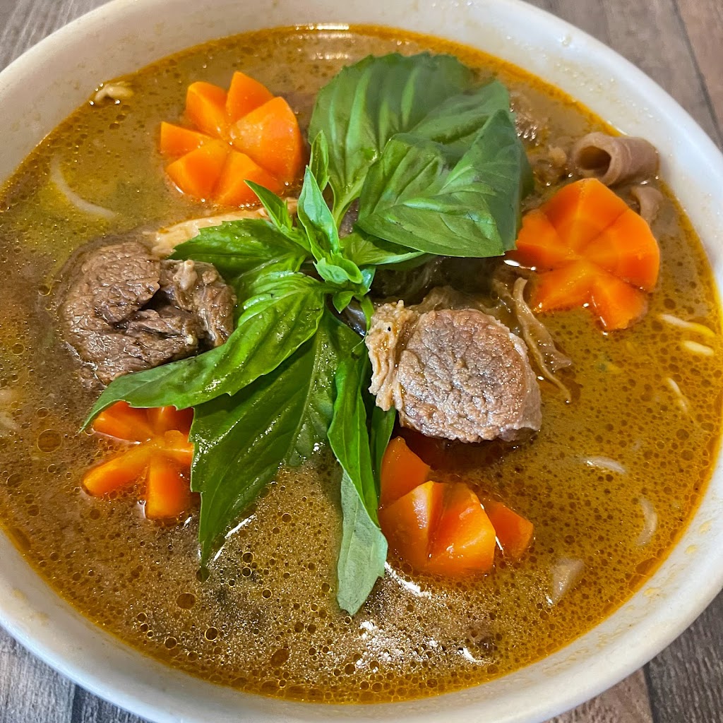 Pho Palace | restaurant | 1402 Shane Ln Suite #10, Bentonville, AR 72712, USA | 4795537403 OR +1 479-553-7403