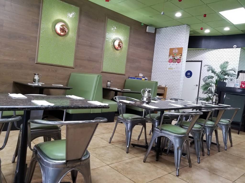 Chennai Tiffins Vegetarian Cuisine | restaurant | 21510 Victory Blvd, Woodland Hills, CA 91367, USA | 8188832345 OR +1 818-883-2345