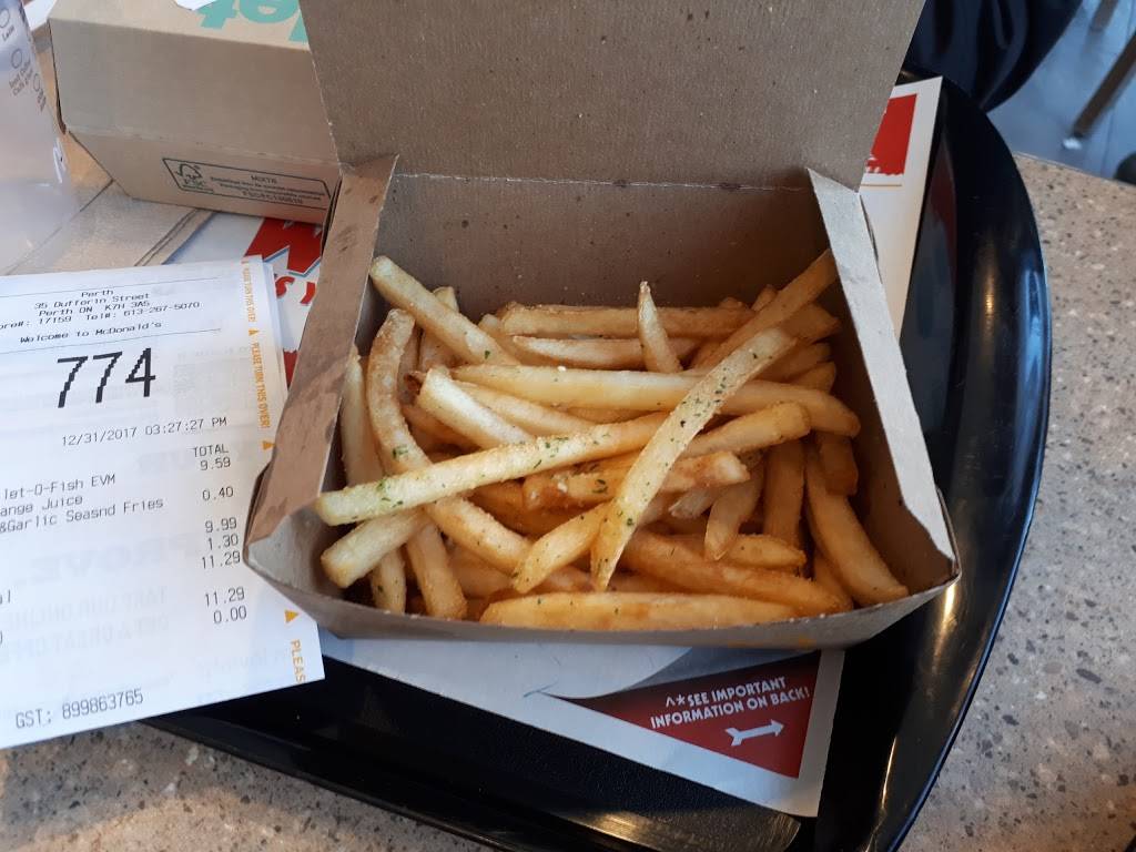 McDonalds | cafe | 35 Dufferin St, Perth, ON K7H 3A5, Canada | 6132675070 OR +1 613-267-5070