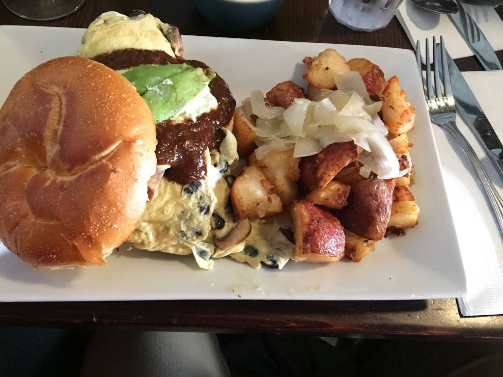 Sabrinas Cafe | cafe | 910 Christian St, Philadelphia, PA 19147, USA | 2155741599 OR +1 215-574-1599