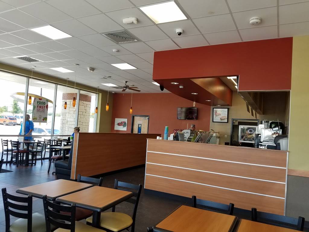 Subway Restaurants | restaurant | 1009 TX-121 Loop, Belton, TX 76513, USA | 2549337623 OR +1 254-933-7623