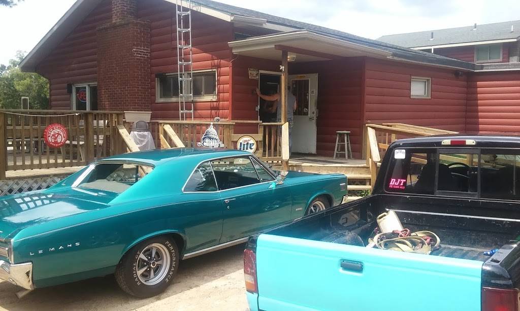 Fur Fin & Feather | restaurant | 3602 County Rd B, Wisconsin Dells, WI 53965, USA | 6082532828 OR +1 608-253-2828