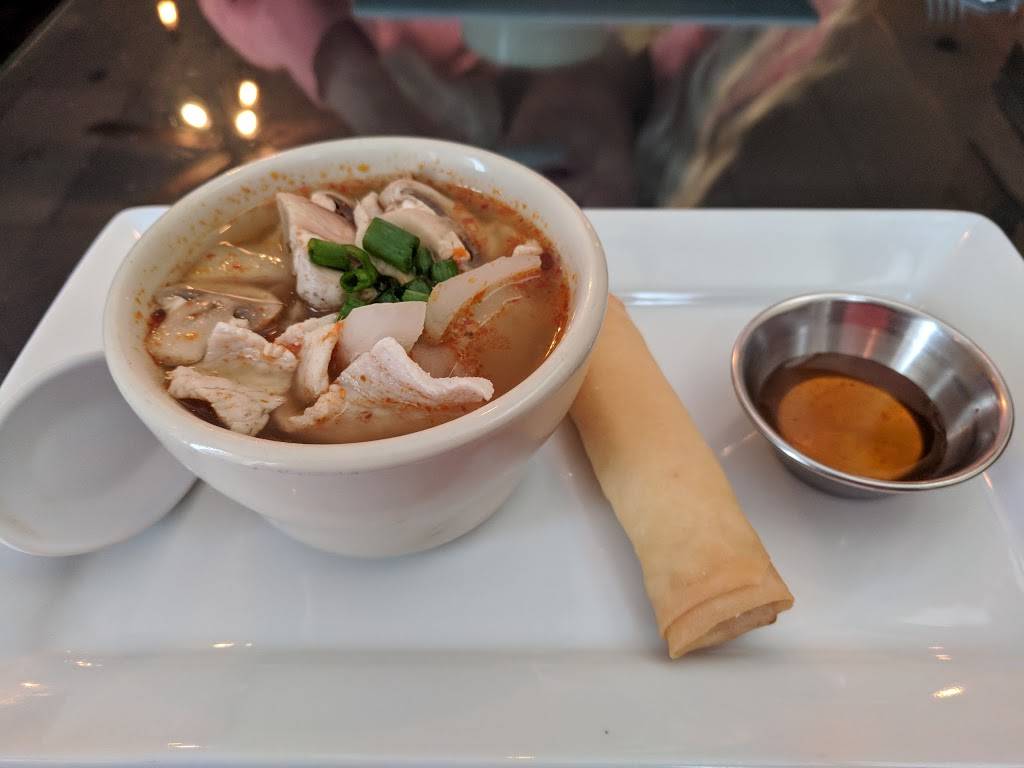 Siam Table | restaurant | 757 N Ankeny Blvd, Ankeny, IA 50023, USA | 5159647715 OR +1 515-964-7715